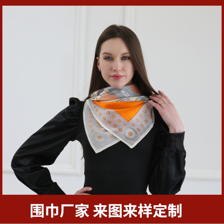 Silk scarf、What are the uses of silk scarves